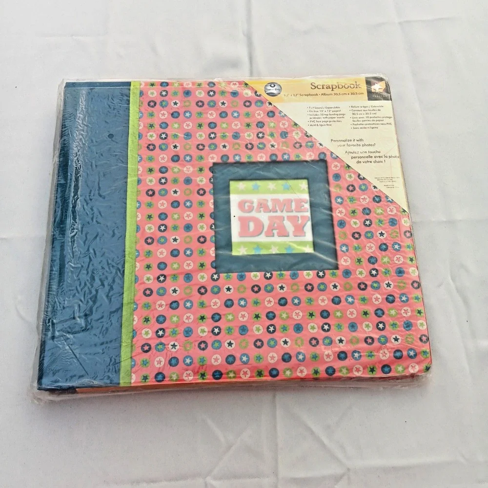 NWT Sports Scrapbook Album 12x12 Game Day‎ Photo Memory Book 10 Page Protectors